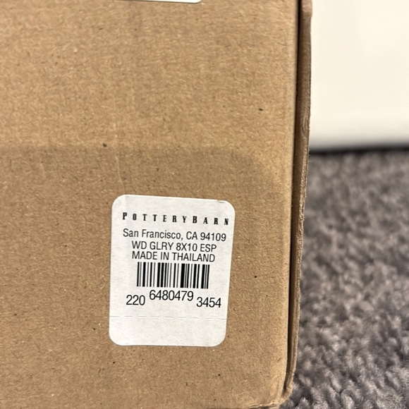 Pottery Barn Wood Gallery Oversized Mat Frame 8x10 in Espresso Brown New In Box! - Picture 5 of 14